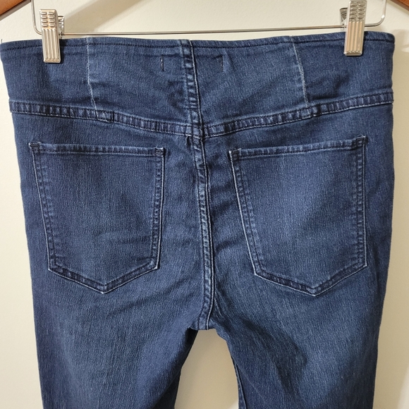 Free People Penny Pull On Flare Stretch Jeans Size 29 - Picture 6 of 11